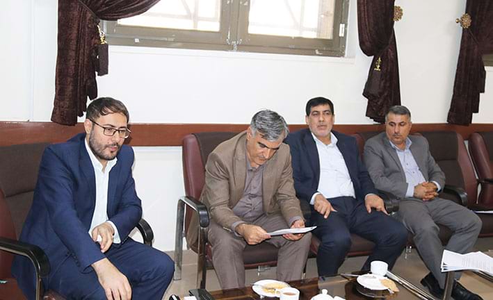 برگزاری دومین جلسه هیئتمدیره انجمن حمایت زندانیان سنندج محمد جباری دادستان مرکز استان محمد خسروی، مدیرکل زندانهای استان و نایبرئیس انجمن علیاشرف زانیار مدیرعامل انجمن حمایت زندانیان