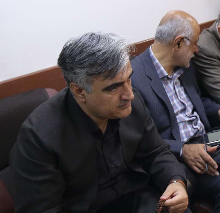 چهارمین نشست هیئت‌مدیره؛ تمرکز بر تکمیل شهرک آزمایش و ایجاد صنایع تبدیلی  ، محمد جباری، دادستان عمومی و انقلاب مرکز استان و رئیس هیئت‌مدیره انجمن ، محمد خسروی، مدیرکل زندان‌های استان و نایب‌رئیس انجمن ،سید غریب سجادی، فرماندار سنندج ، مهندس نقشبندی، مدیرکل جهاد کشاورزی ،  علی‌اشرف زانیار، مدیرعامل انجمن ، مهندس نصیری، مشاور و حامی انجمن در طرح‌های عمرانی  